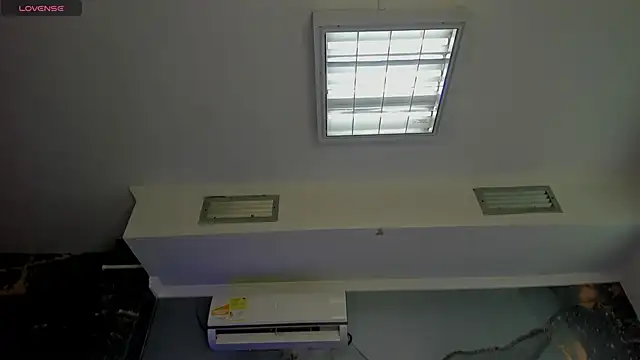 AnthonelaDuque online show from September 29, 2025, 11:49 am