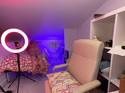 TransCayenne online show from November 18, 2025, 8:23 pm