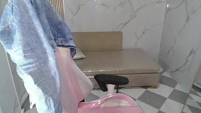 skeler lovd b  online show from February 23, 2026, 12:28 pm