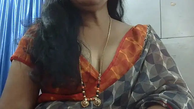 Snapshot of Vijji-telugu chatting on February 17, 2026, 5:05 am Vijji-telugu online show from February 17, 2026, 5:05 am