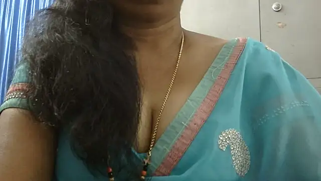 Snapshot of Vijji-telugu chatting on November 14, 2025, 5:00 am Vijji-telugu online show from November 14, 2025, 5:00 am