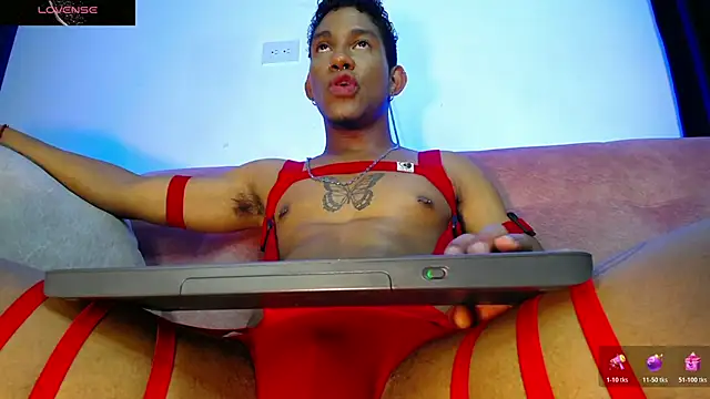 Snapshot of Palo_santo chatting on March 13, 2026, 11:10 pm Palo santo online show from March 13, 2026, 11:10 pm