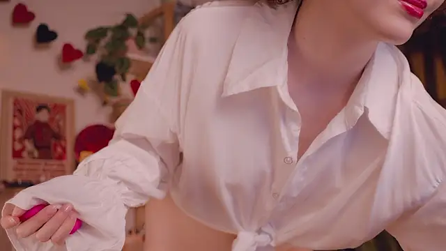 Snapshot of _lightmyfire chatting on February 14, 2026, 6:52 pm lightmyfire online show from February 14, 2026, 6:52 pm