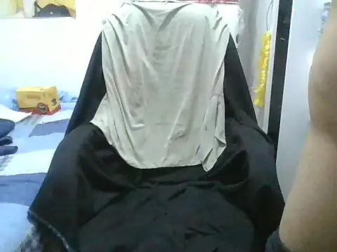 gian1230 online show from April 25, 2026, 6:16 am