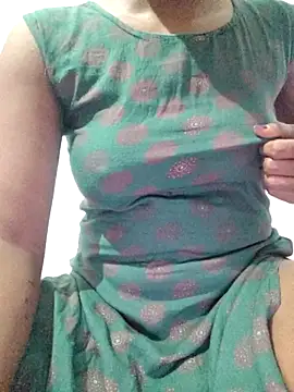 rituporna2004 online show from October 14, 2025, 3:18 am