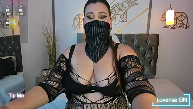 Snapshot of SalmaZaman chatting on September 23, 2025, 7:43 pm SalmaZaman online show from September 23, 2025, 7:43 pm