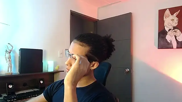 Snapshot of alejo_x3 chatting on February 28, 2025, 3:48 am alejo x3 online show from February 28, 2025, 3:48 am