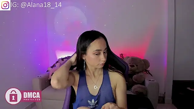 Snapshot of Alana_Pherson chatting on November 22, 2025, 3:27 am Alana Pherson online show from November 22, 2025, 3:27 am