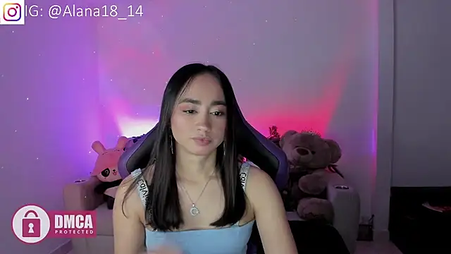 Snapshot of Alana_Pherson chatting on November 23, 2025, 3:05 am Alana Pherson online show from November 23, 2025, 3:05 am