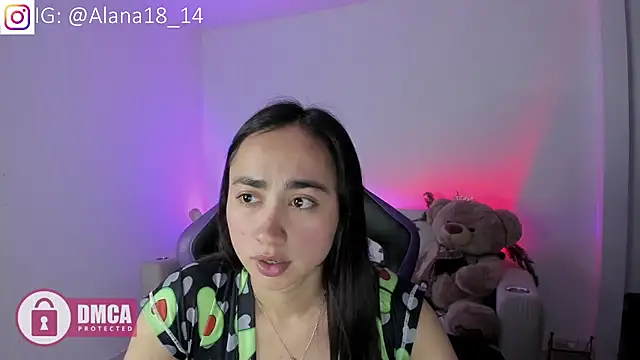 Snapshot of Alana_Pherson chatting on November 18, 2025, 6:17 am Alana Pherson online show from November 18, 2025, 6:17 am