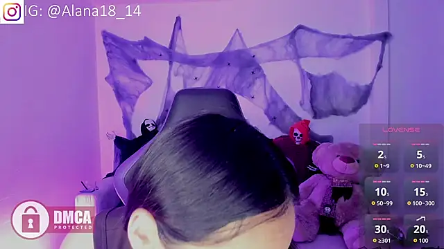 Snapshot of Alana_Pherson chatting on October 25, 2025, 8:46 am Alana Pherson online show from October 25, 2025, 8:46 am