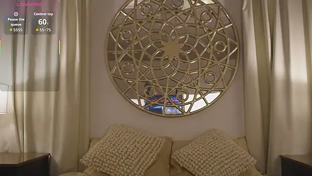 Antonellaparis  online show from September 14, 2025, 2:56 am