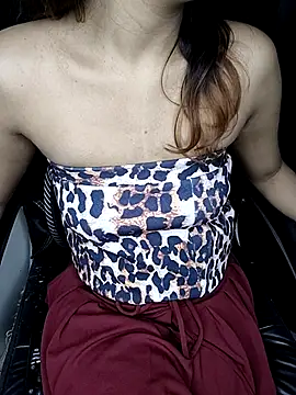 Snapshot of Leeeezzzz_roy chatting on November 8, 2025, 6:55 pm Leeeezzzz roy online show from November 8, 2025, 6:55 pm