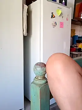 Snapshot of ConeNella chatting on January 3, 2025, 5:10 pm ConeNella online show from January 3, 2025, 5:10 pm