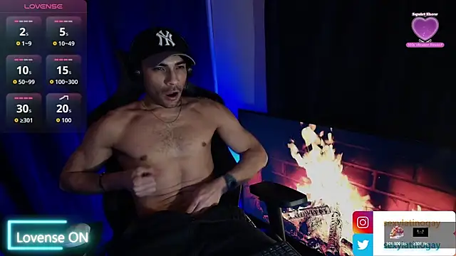 sexyboycolombi4 online show from February 17, 2026, 7:49 am