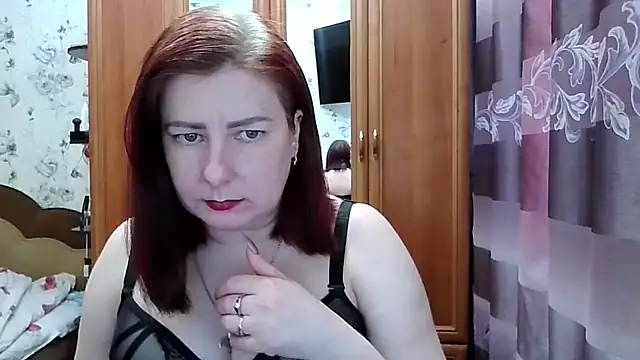 SophieNightAh online show from March 14, 2026, 12:11 pm