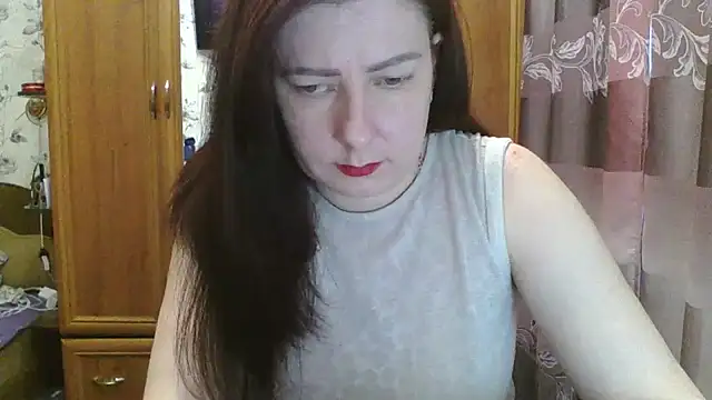 SophieNightAh online show from February 3, 2025, 1:19 pm