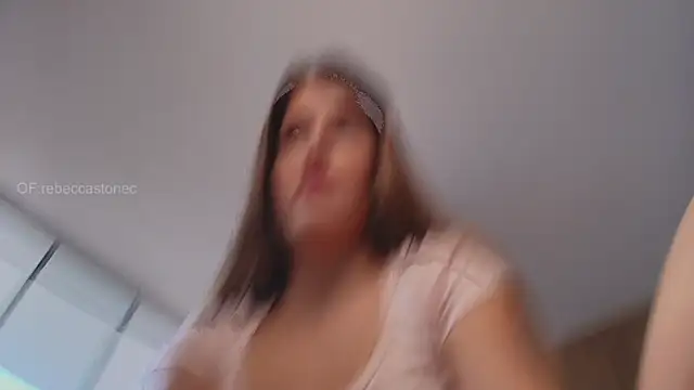 Snapshot of RebeccaStonee_ chatting on November 6, 2025, 9:41 pm RebeccaStonee online show from November 6, 2025, 9:41 pm