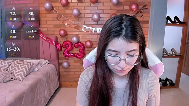 Amy joones online show from May 11, 2026, 2:07 pm