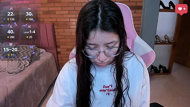 Amy joones online show from May 16, 2026, 12:26 pm