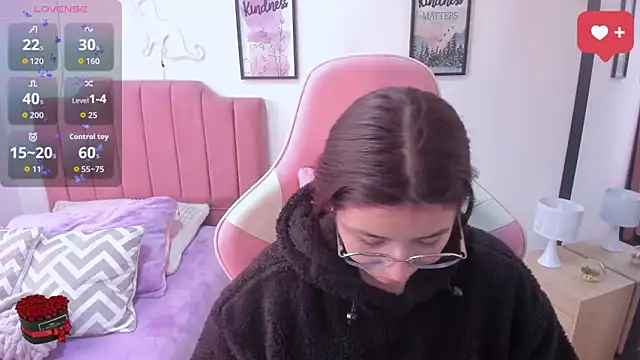 Amy joones online show from December 22, 2025, 12:27 pm