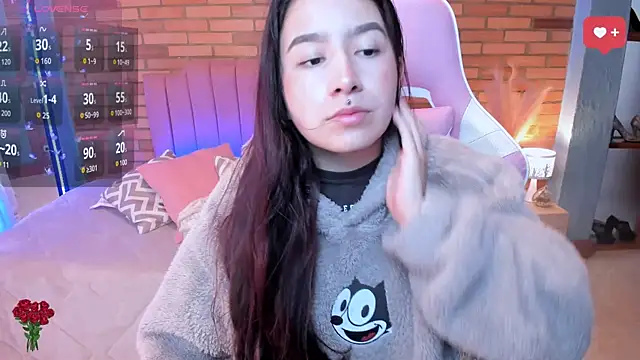 Amy joones online show from May 27, 2026, 11:39 am