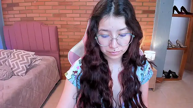 Amy joones online show from May 13, 2026, 11:50 am