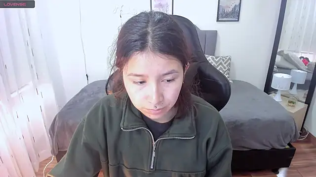 Amy joones online show from October 1, 2025, 12:31 pm