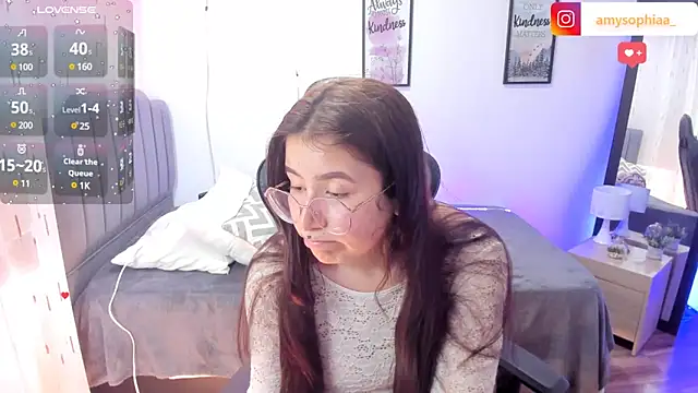 Amy joones online show from March 18, 2025, 7:55 pm