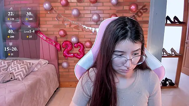 Amy joones online show from May 11, 2026, 2:45 pm