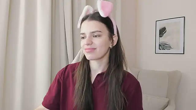 SuzyJamess online show from December 28, 2024, 1:50 am