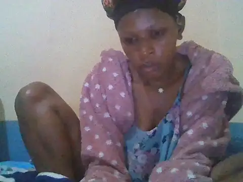 CharlotteDee online show from November 22, 2025, 6:40 pm