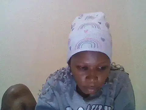 CharlotteDee online show from November 7, 2025, 6:34 pm