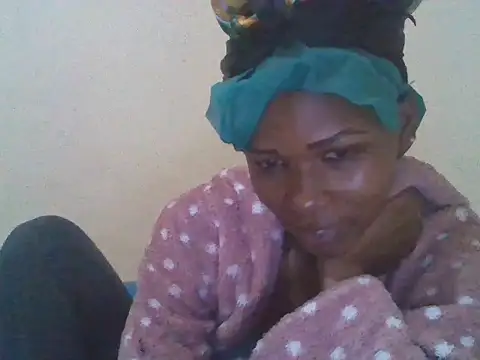 CharlotteDee online show from October 19, 2025, 6:05 am