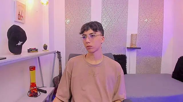 Snapshot of Nikolay_Gregori chatting on October 30, 2025, 4:11 am Nikolay Gregori online show from October 30, 2025, 4:11 am