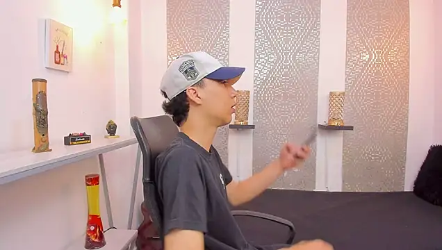 Snapshot of Nikolay_Gregori chatting on November 20, 2025, 4:35 am Nikolay Gregori online show from November 20, 2025, 4:35 am