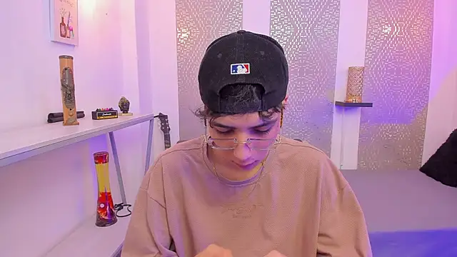 Snapshot of Nikolay_Gregori chatting on November 12, 2025, 4:16 am Nikolay Gregori online show from November 12, 2025, 4:16 am