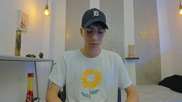 Snapshot of Nikolay_Gregori chatting on November 11, 2025, 4:18 am Nikolay Gregori online show from November 11, 2025, 4:18 am