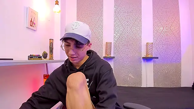 Snapshot of Nikolay_Gregori chatting on November 30, 2025, 4:35 am Nikolay Gregori online show from November 30, 2025, 4:35 am