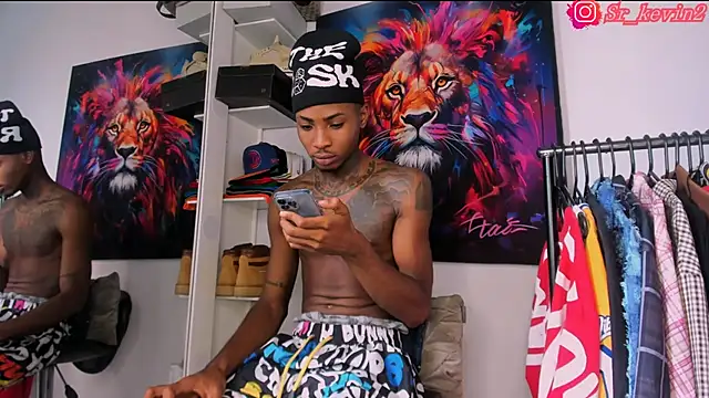 Snapshot of Pantera_black_21 chatting on October 28, 2025, 5:23 pm Pantera black 21 online show from October 28, 2025, 5:23 pm