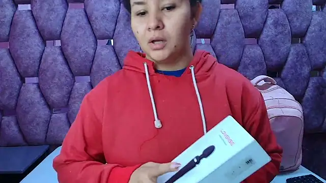 Snapshot of AlaSmith chatting on March 25, 2026, 2:23 am AlaSmith online show from March 25, 2026, 2:23 am