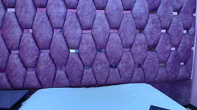 Snapshot of AlaSmith chatting on February 18, 2026, 2:20 am AlaSmith online show from February 18, 2026, 2:20 am