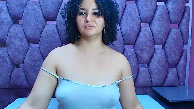 Snapshot of AlaSmith chatting on April 11, 2026, 7:45 am AlaSmith online show from April 11, 2026, 7:45 am