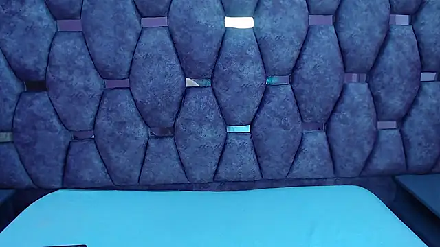 Snapshot of AlaSmith chatting on March 14, 2025, 2:10 am AlaSmith online show from March 14, 2025, 2:10 am