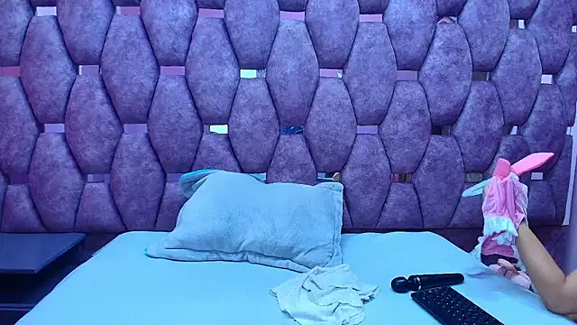 Snapshot of AlaSmith chatting on February 28, 2026, 2:55 am AlaSmith online show from February 28, 2026, 2:55 am