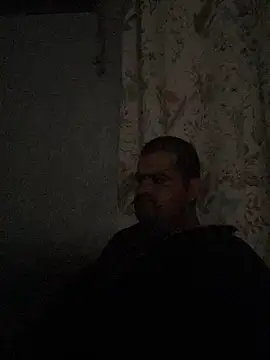 Snapshot of Miguel16i chatting on December 27, 2024, 6:24 am Miguel16i online show from December 27, 2024, 6:24 am