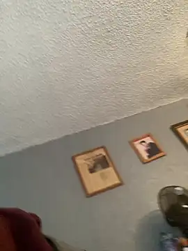 Snapshot of Miguel16i chatting on February 12, 2025, 5:48 pm Miguel16i online show from February 12, 2025, 5:48 pm