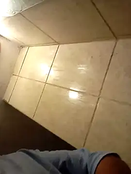 Snapshot of Miguel16i chatting on November 9, 2025, 8:51 am Miguel16i online show from November 9, 2025, 8:51 am