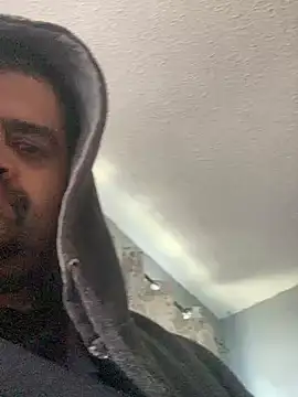 Snapshot of Miguel16i chatting on January 6, 2025, 4:55 pm Miguel16i online show from January 6, 2025, 4:55 pm