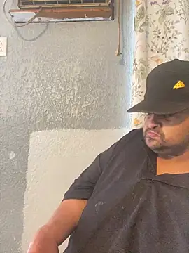 Snapshot of Miguel16i chatting on February 27, 2025, 6:09 pm Miguel16i online show from February 27, 2025, 6:09 pm